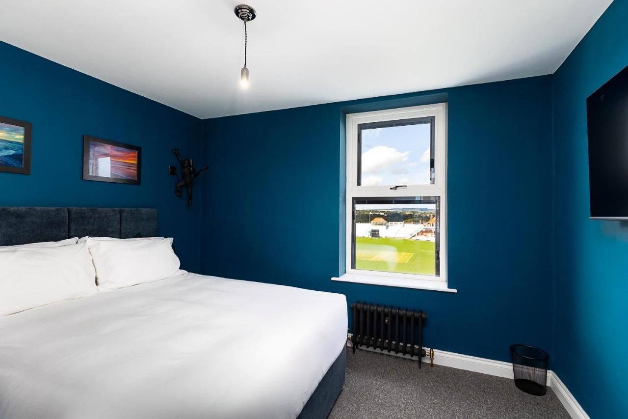 23 Trafalgar Square With Hot Tub And Cinema Scarborough Extérieur photo