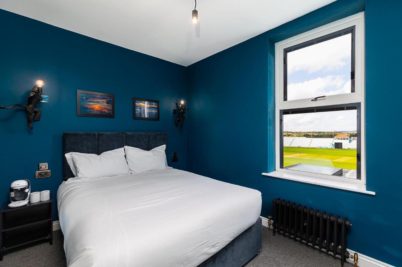 23 Trafalgar Square With Hot Tub And Cinema Scarborough Extérieur photo